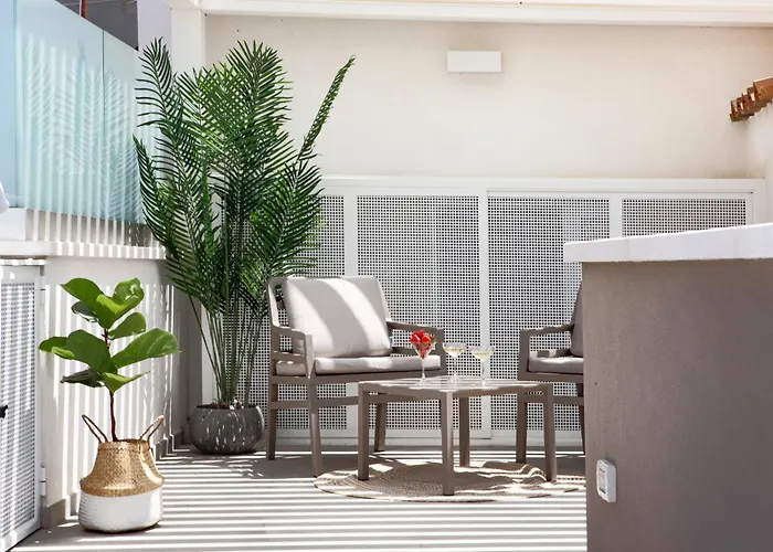 Aquarius Deluxe * サンタ・テレーザ・ガッルーラ