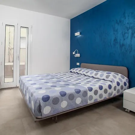 Aquarius Deluxe